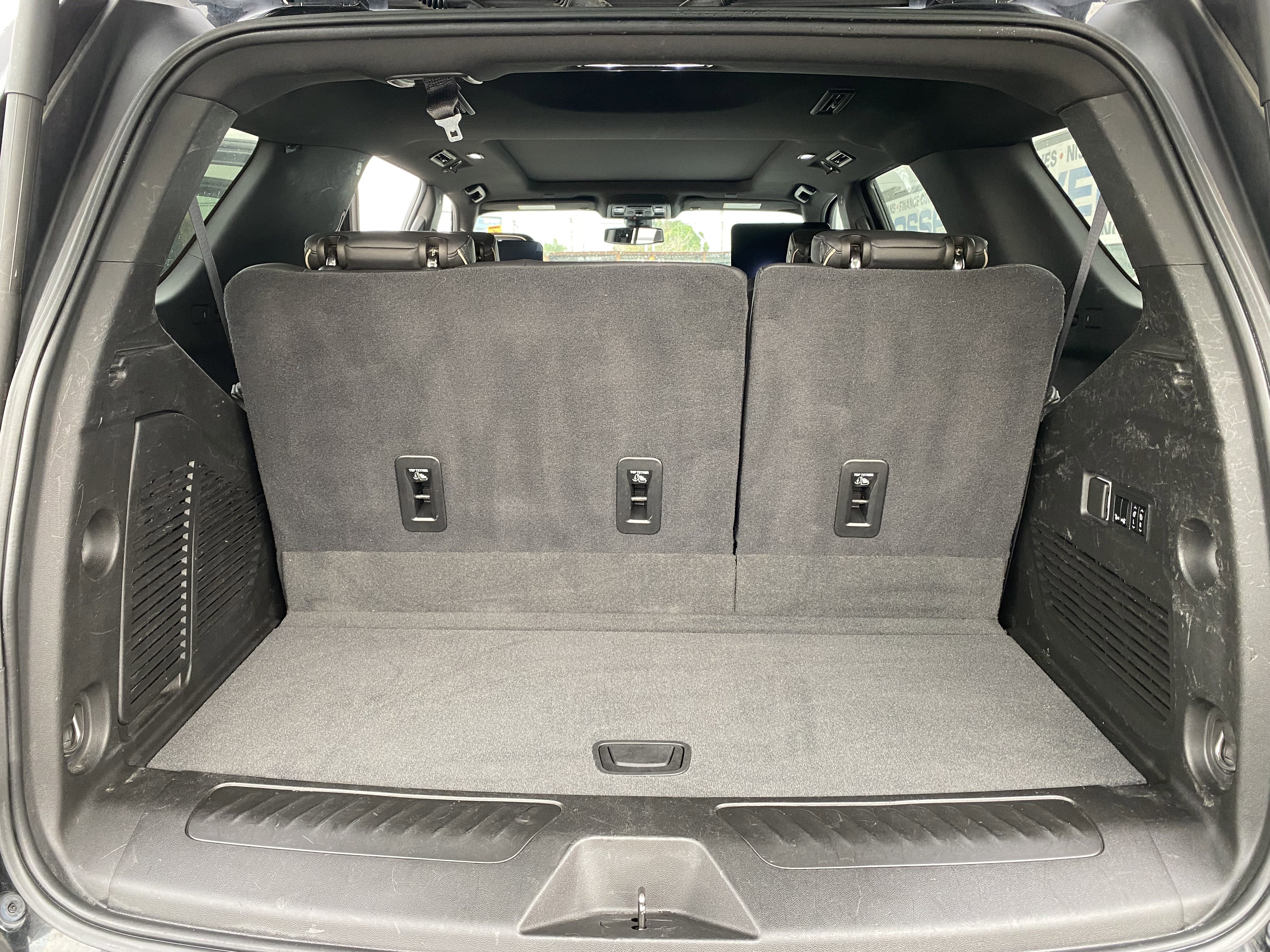 Used 2021 GMC Yukon SLT w/ SLT Luxury Plus Package image 17