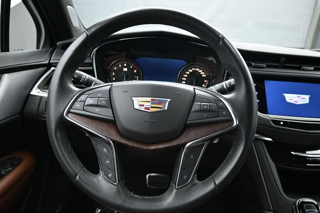 Used 2023 Cadillac XT5 Sportv w/ Technology Package AWD/4WD image 13