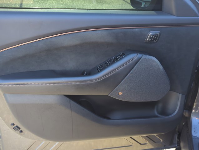 Used 2023 Ford Mustang Mach-E GT image 7