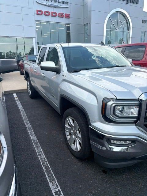 Used 2018 GMC Sierra 1500 SLE w/ SLE Value Package AWD/4WD image 2
