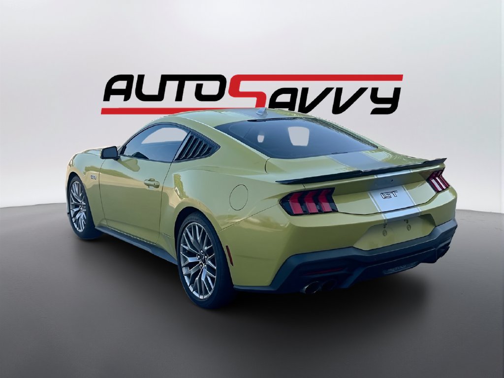 Used 2025 Ford Mustang GT Premium RWD image 5