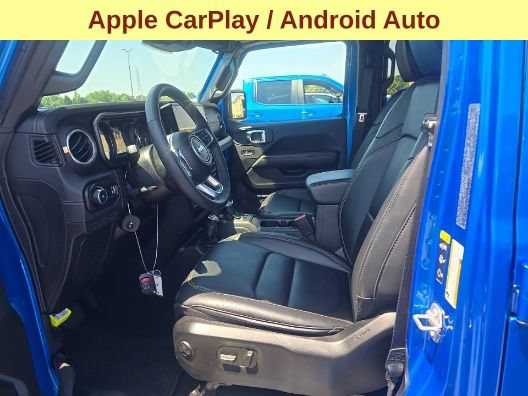 Used 2025 Jeep Wrangler Unlimited Sahara AWD/4WD image 10