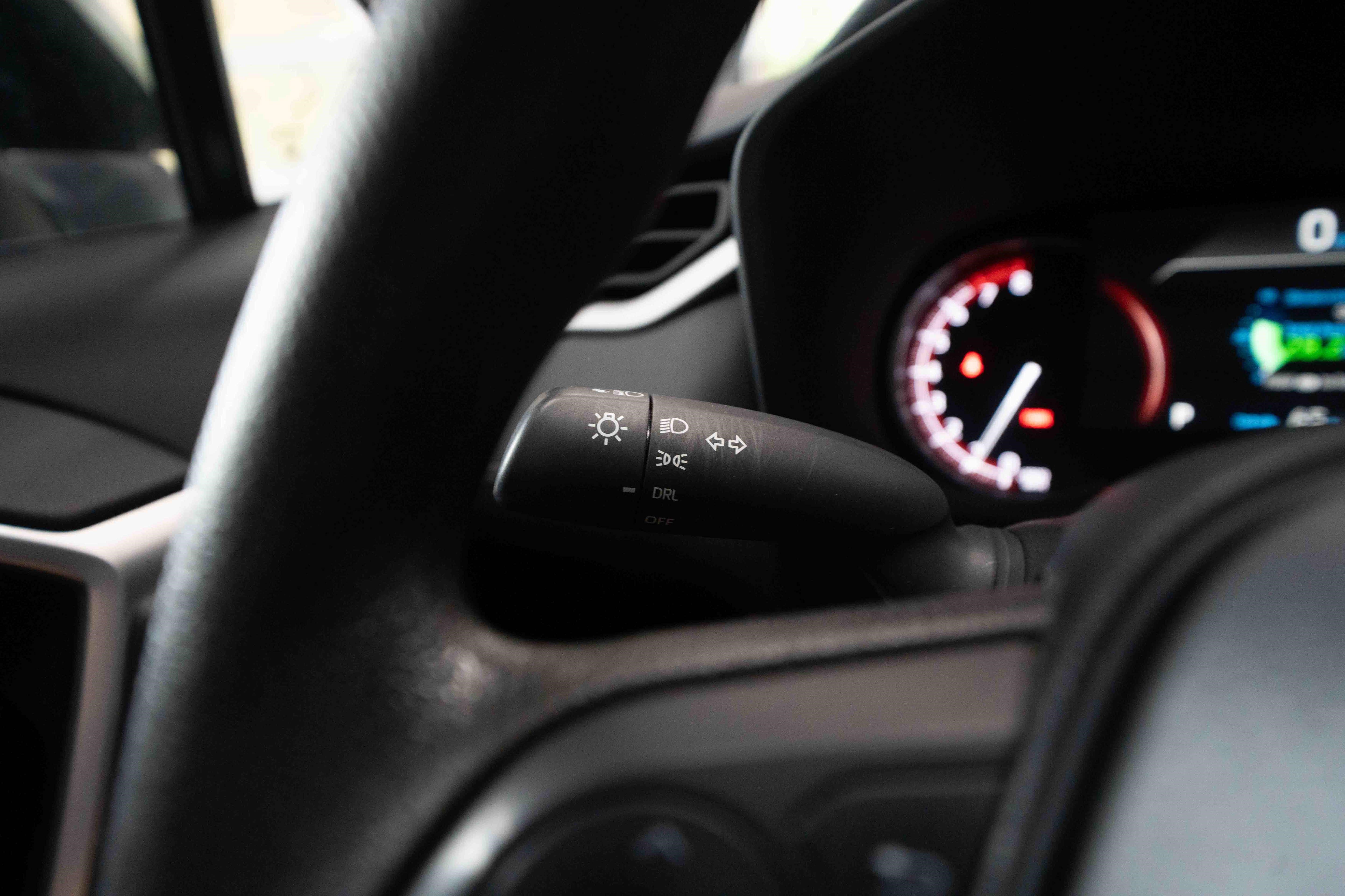 Used 2025 Toyota RAV4 LE AWD/4WD image 13