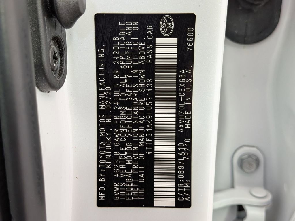 Used 2020 Toyota Camry XLE FWD image 32