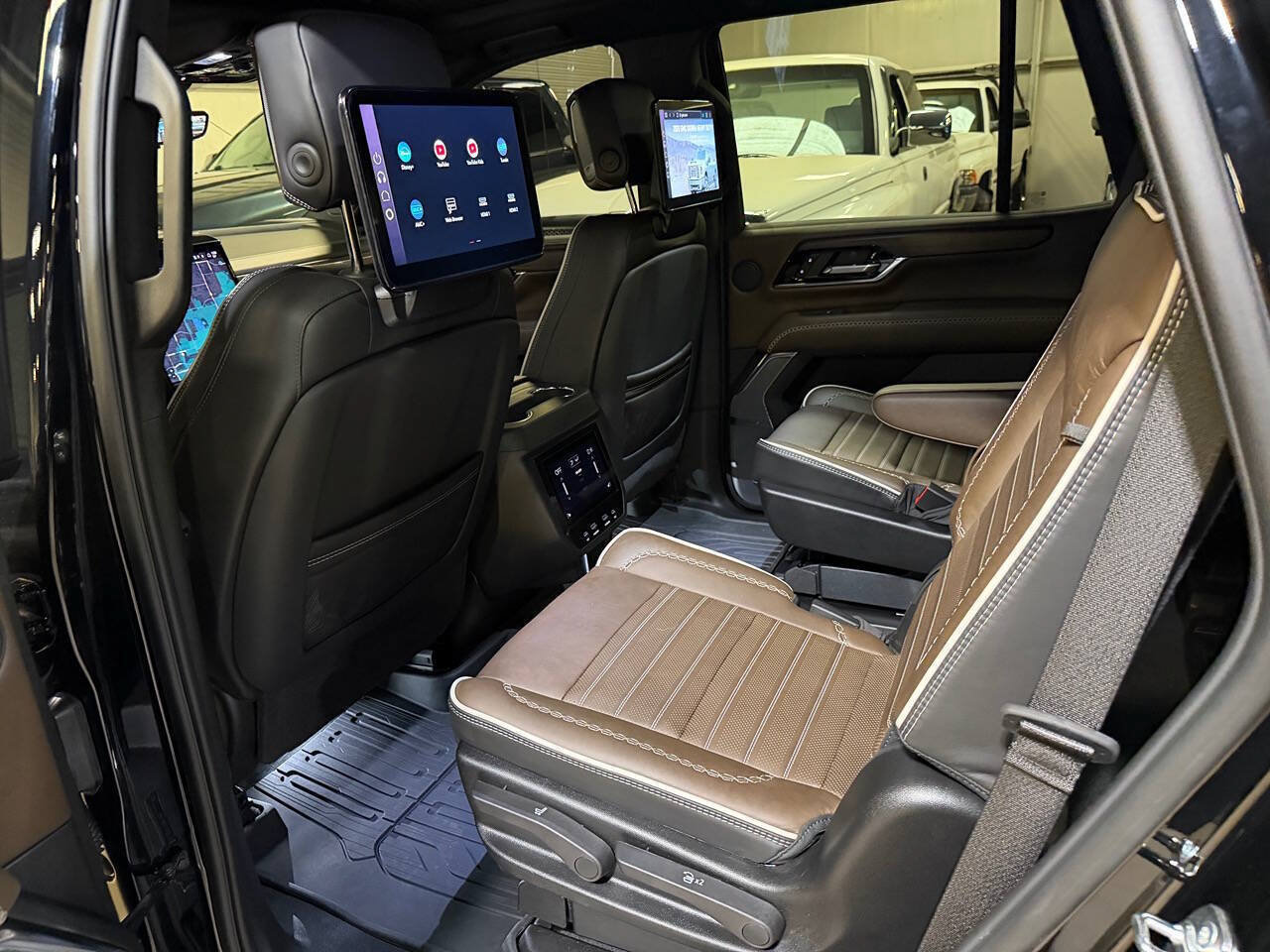 Used 2026 GMC Yukon Denali Ultimate AWD/4WD image 55