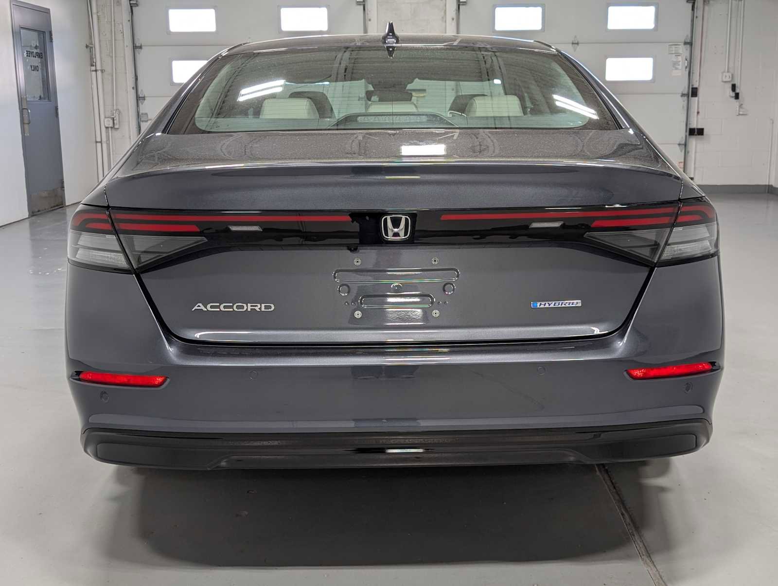 Used 2024 Honda Accord EX-L image 9
