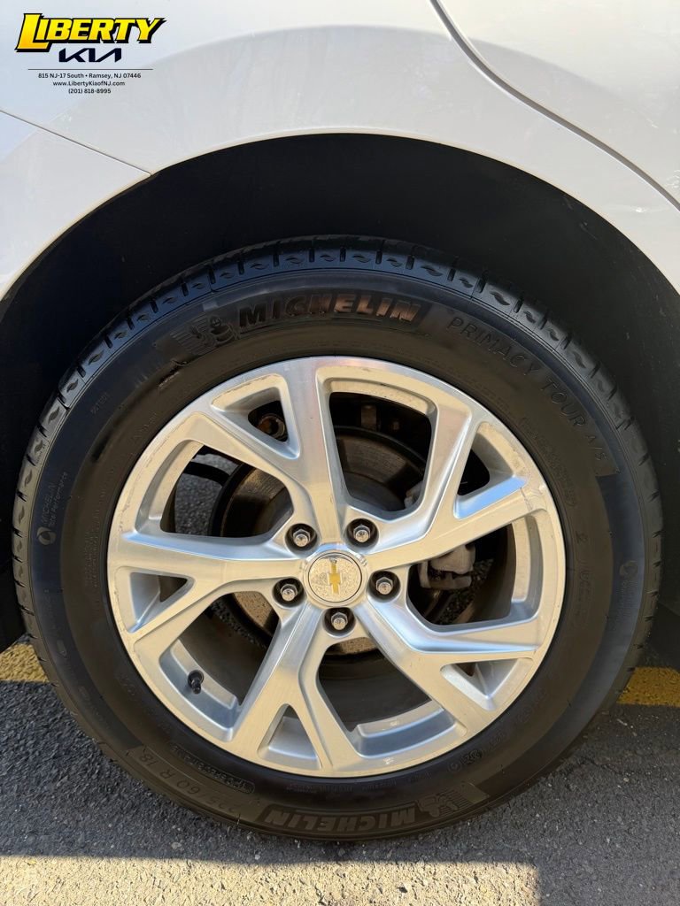 Used 2021 Chevrolet Equinox Premier AWD/4WD image 16