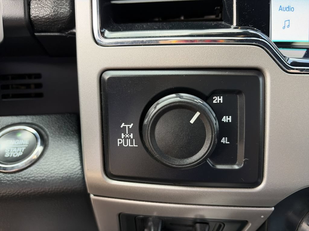 Certified 2022 Ford F250 Lariat w/ Black Appearance Package AWD/4WD image 29