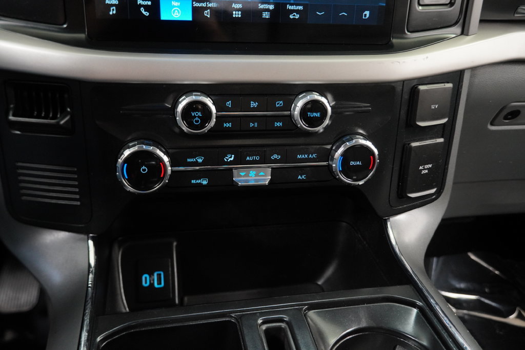 Used 2022 Ford F150 Lightning XLT AWD/4WD image 30