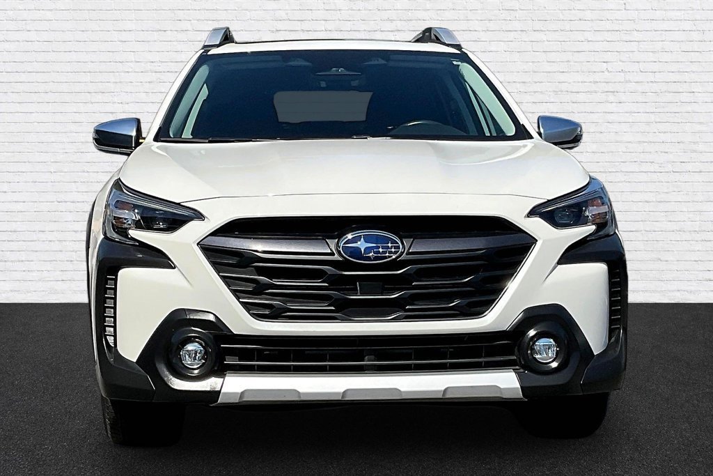 Used 2024 Subaru Outback Touring XT AWD/4WD image 2