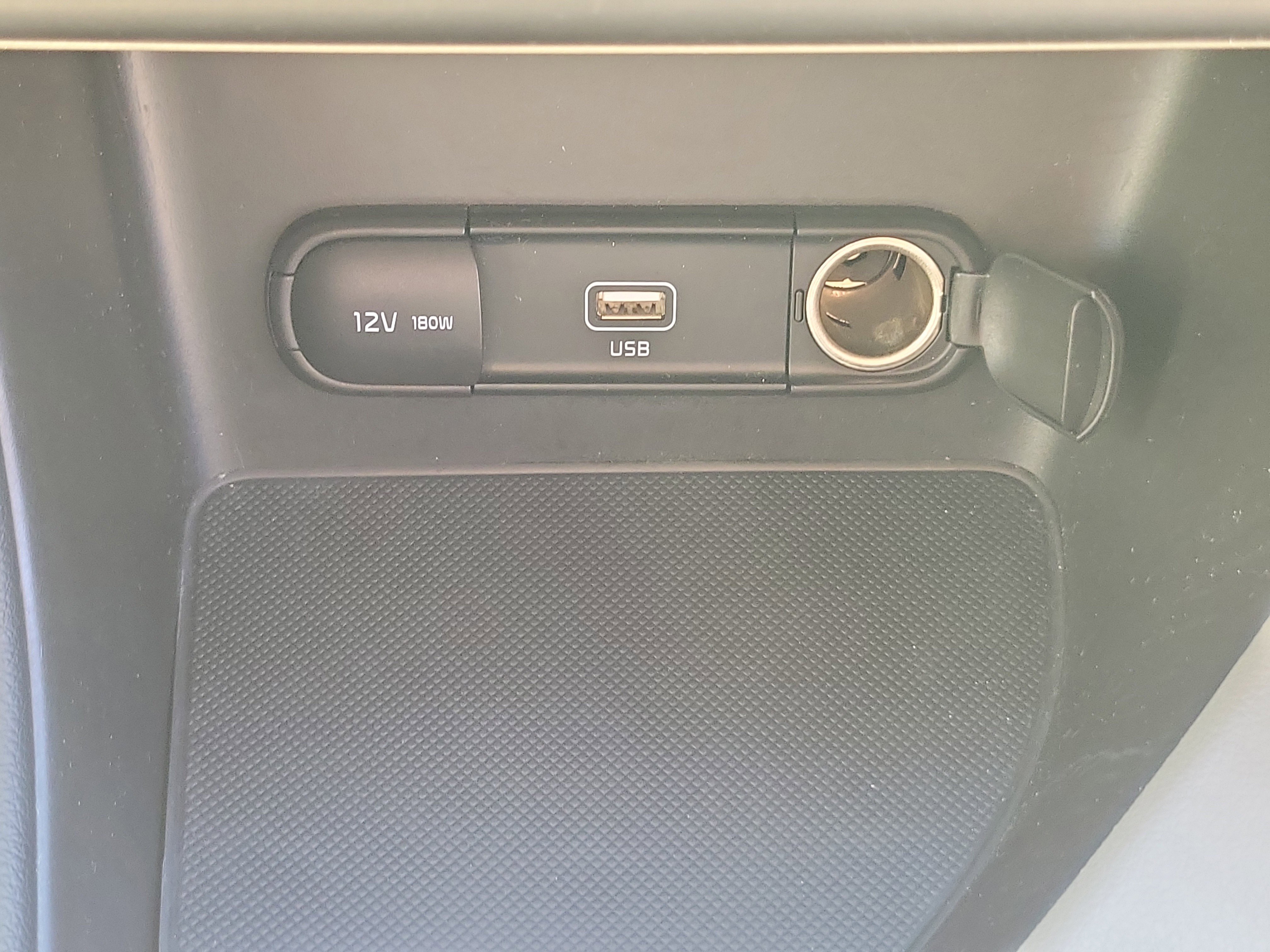 Used 2020 Kia Sportage LX image 24