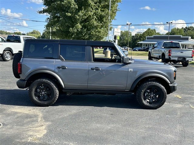New 2025 Ford Bronco Big Bend w/ Black Diamond Package image 2