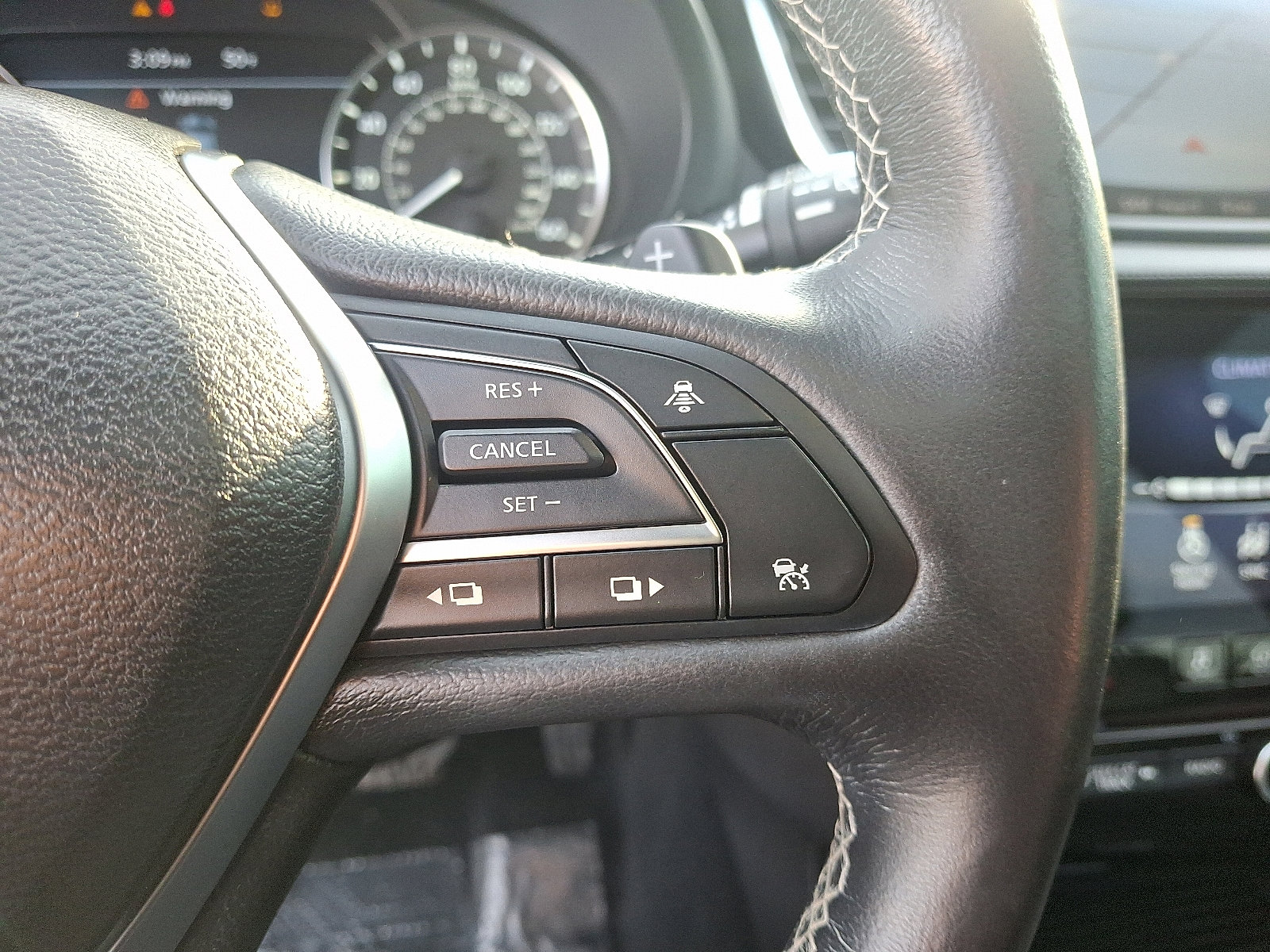 Used 2019 INFINITI QX50 Essential w/ Premium Heat Package image 22