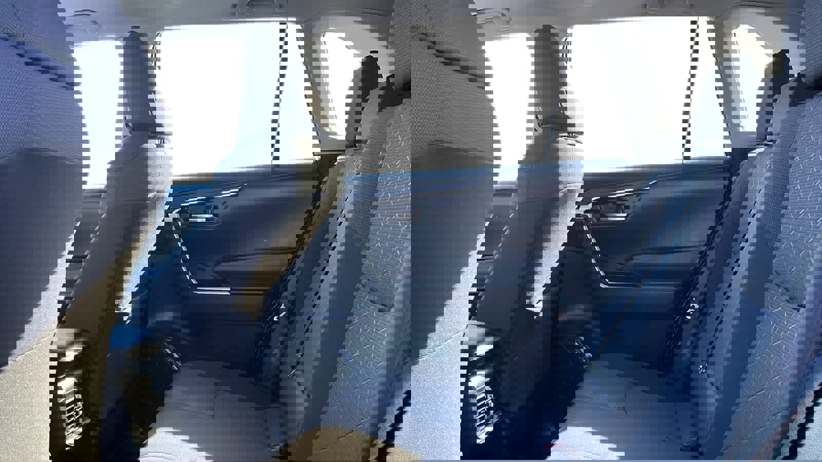 Used 2023 Toyota RAV4 XLE image 26