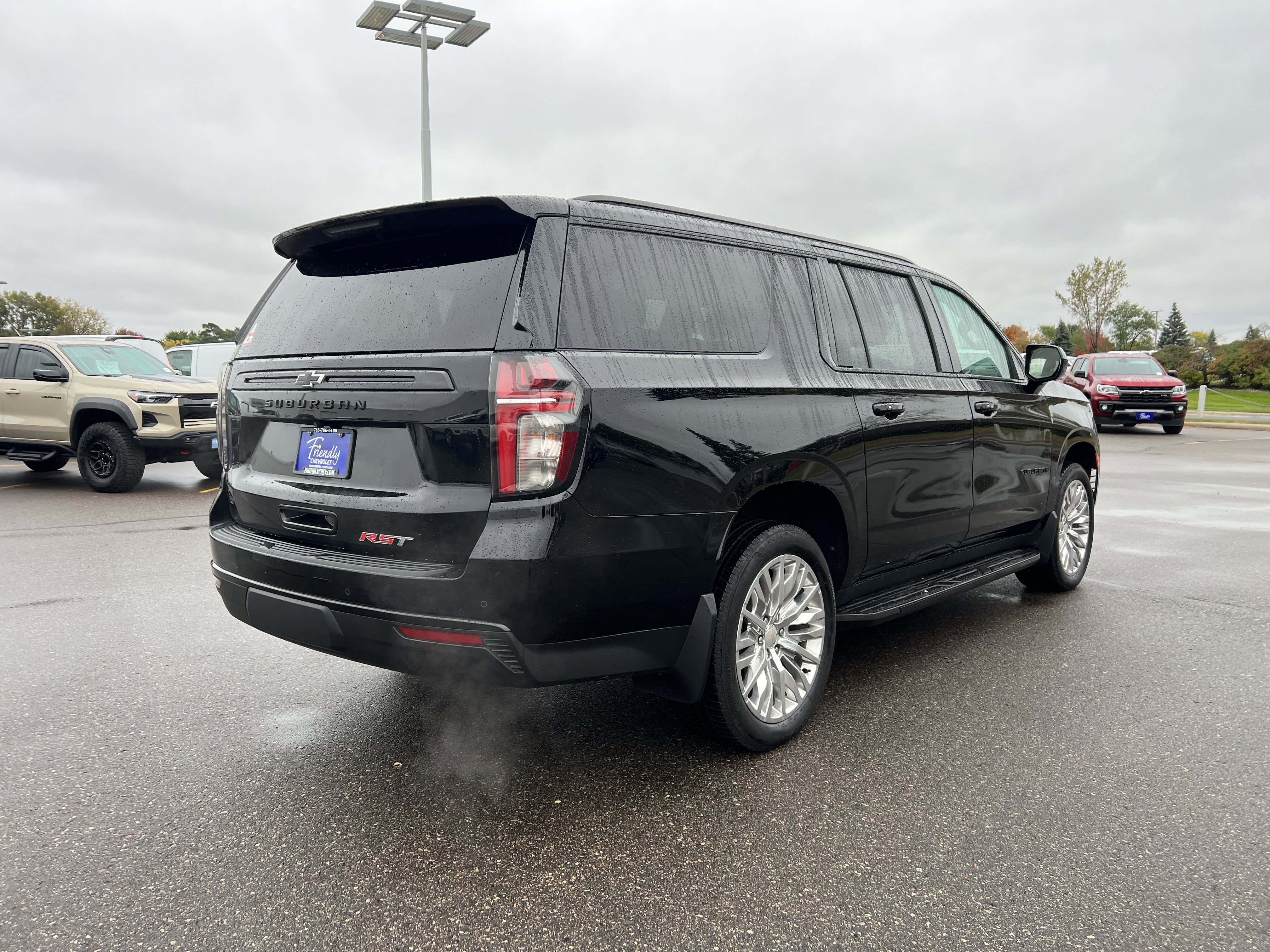 Certified 2023 Chevrolet Suburban RST image 7