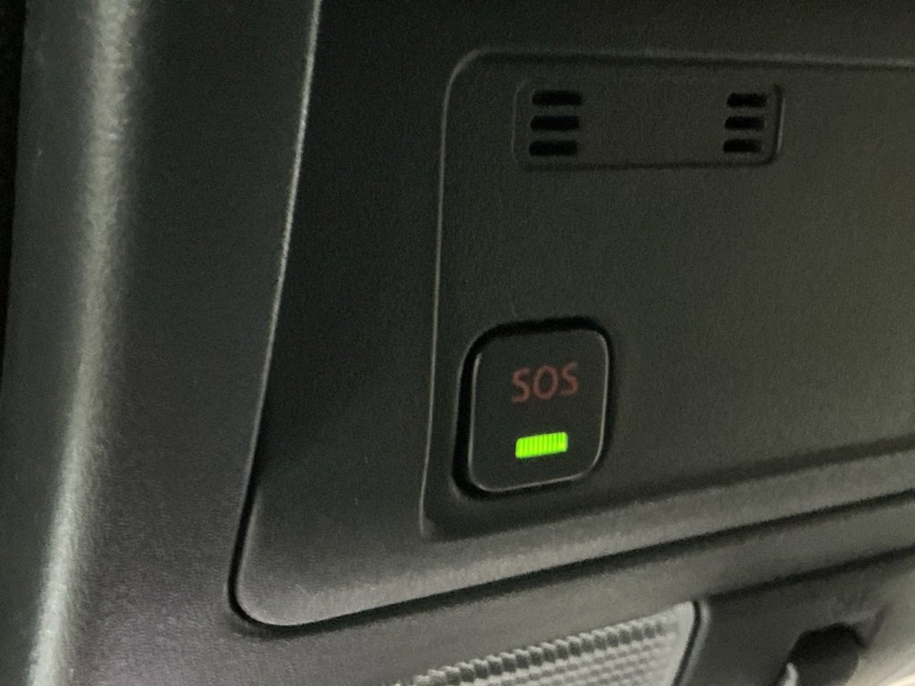 Used 2023 Nissan Titan SV w/ SV Convenience Package image 16