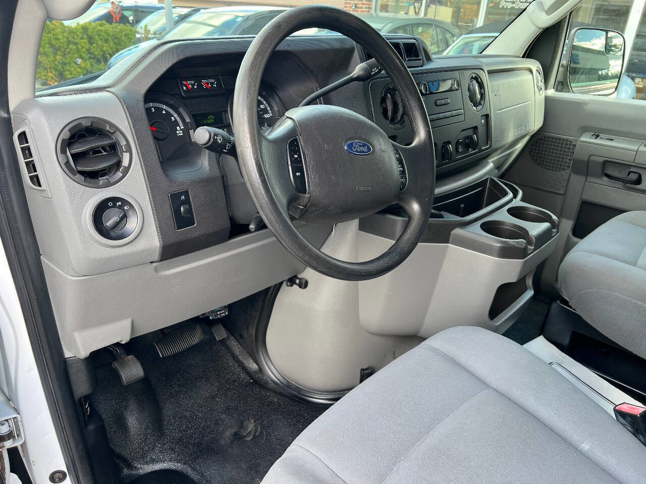 Used 2013 Ford E-250 and Econoline 250 w/ Commercial Cargo Van Pkg image 20