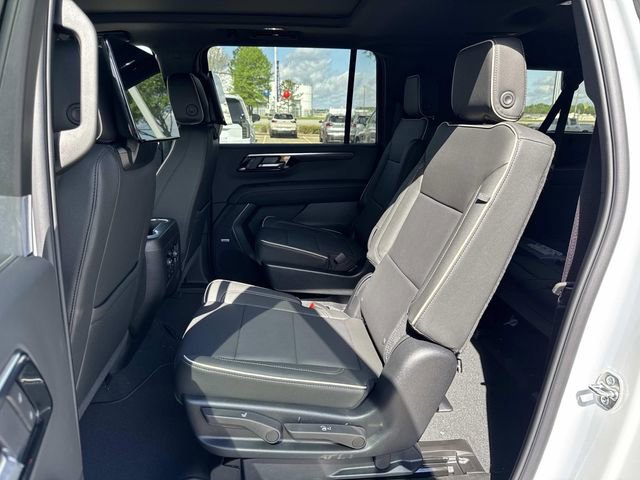 New 2026 Chevrolet Suburban Premier image 16