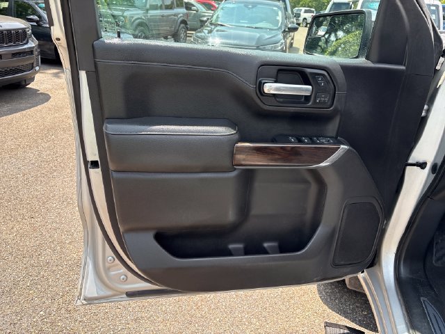 Used 2019 GMC Sierra 1500 SLT w/ SLT Premium Package AWD/4WD image 7