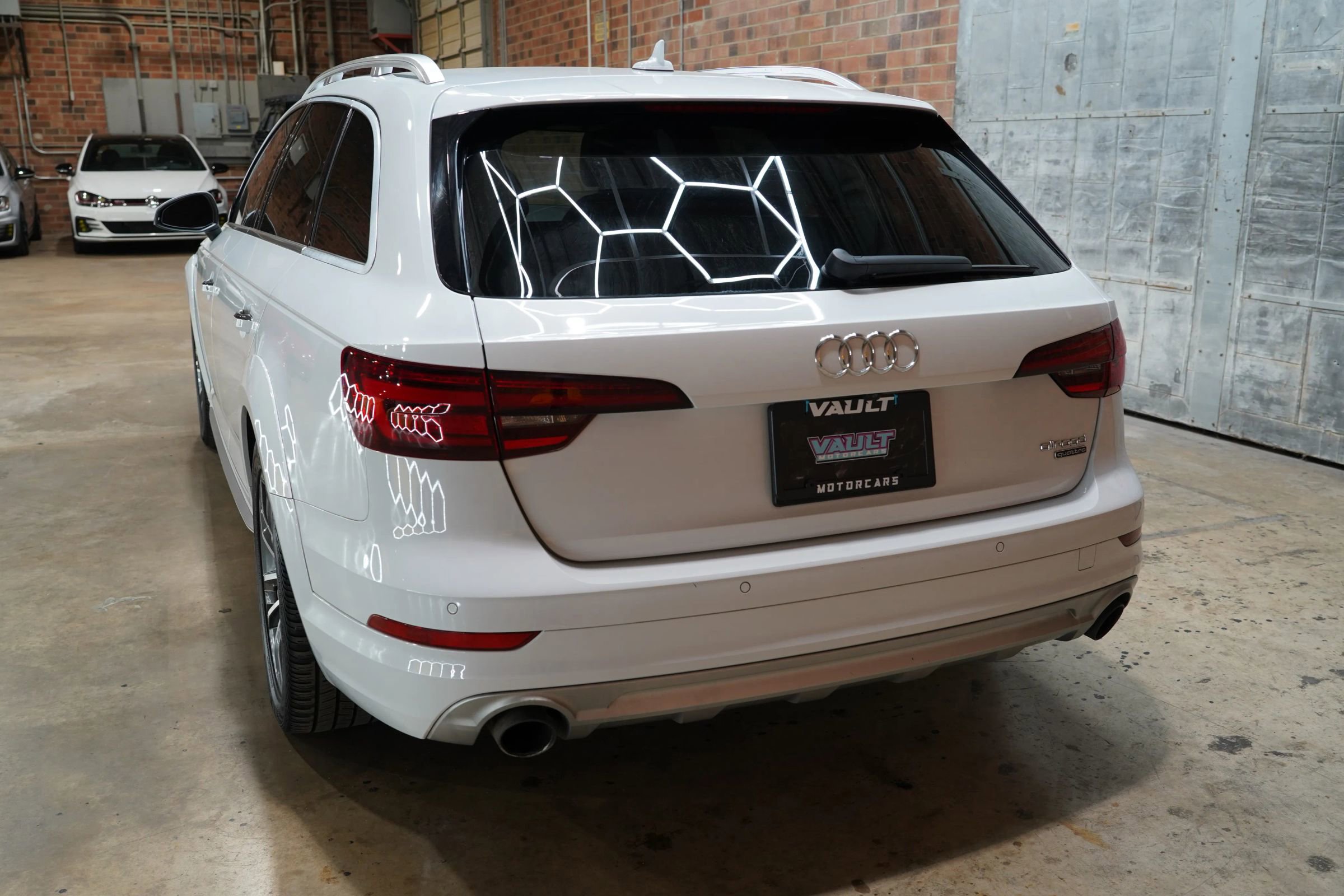 Used 2018 Audi A4 2.0T allroad Premium Plus image 13