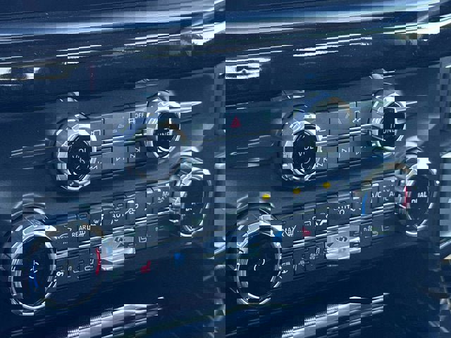 New 2026 Ford F250 Lariat w/ Black Appearance Package image 22