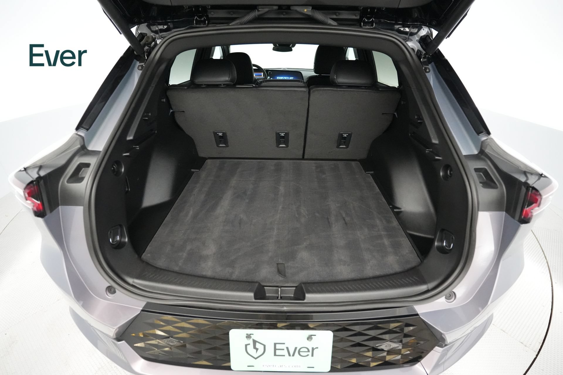 Used 2024 Chevrolet Equinox EV RS FWD image 8