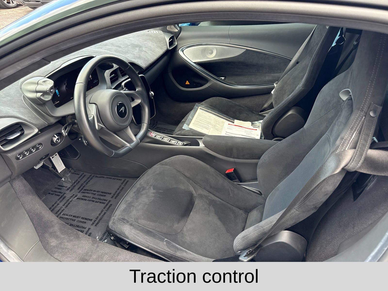 Used 2023 McLaren Artura image 8