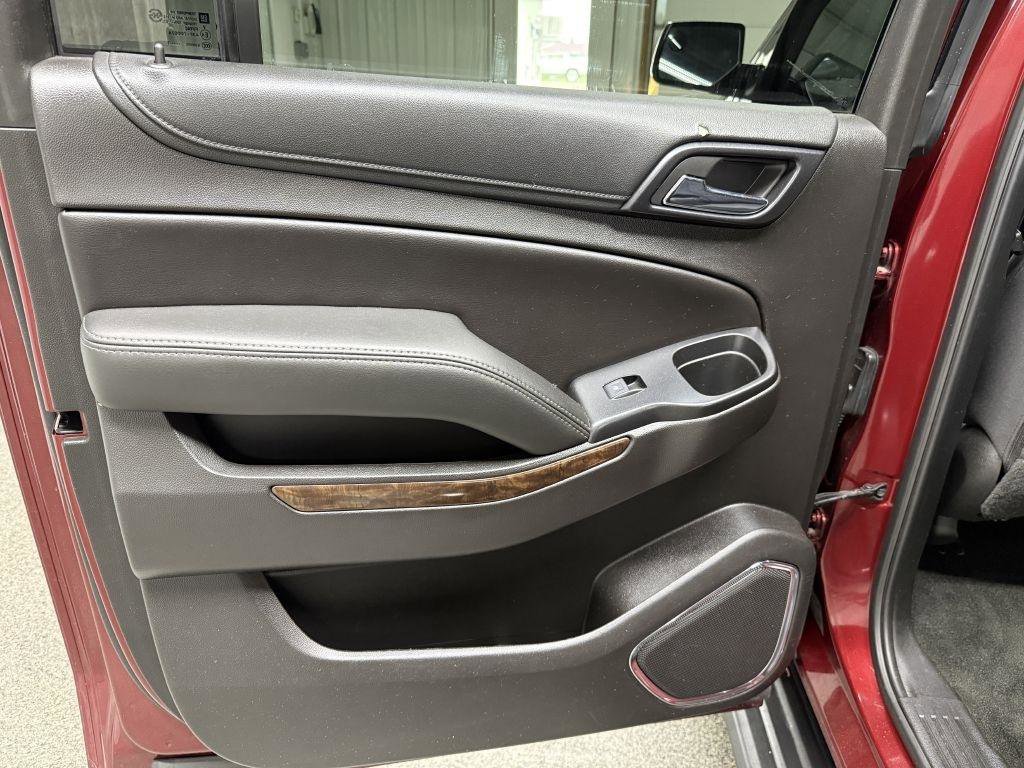 Used 2017 Chevrolet Suburban LS AWD/4WD image 29