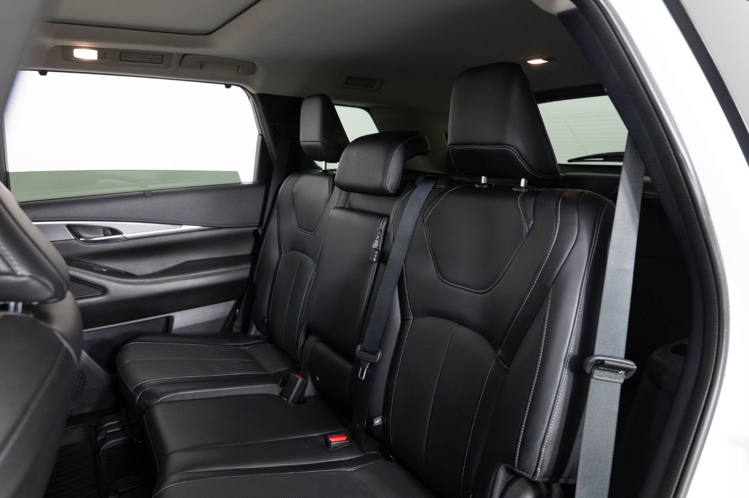 Used 2022 INFINITI QX60 Luxe w/ Cargo Package image 18