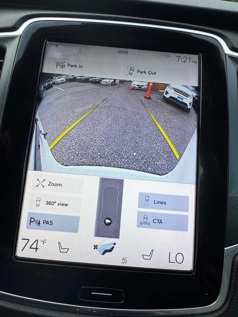 Used 2019 Volvo XC90 T6 Momentum w/ Advanced Package image 23