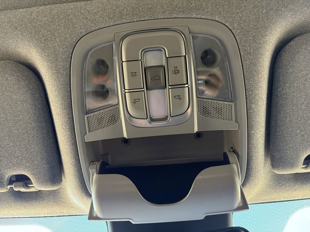 Used 2019 Hyundai Santa Fe Limited image 33