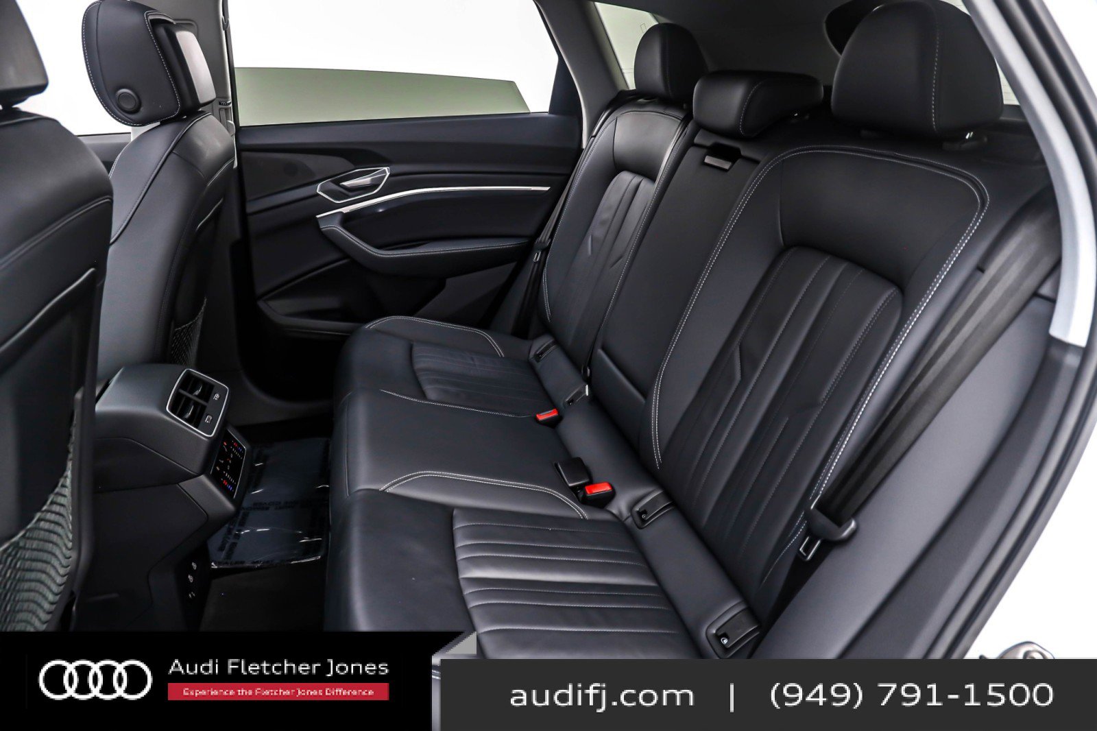 Used 2022 Audi e-tron Premium w/ Convenience Plus Package image 8