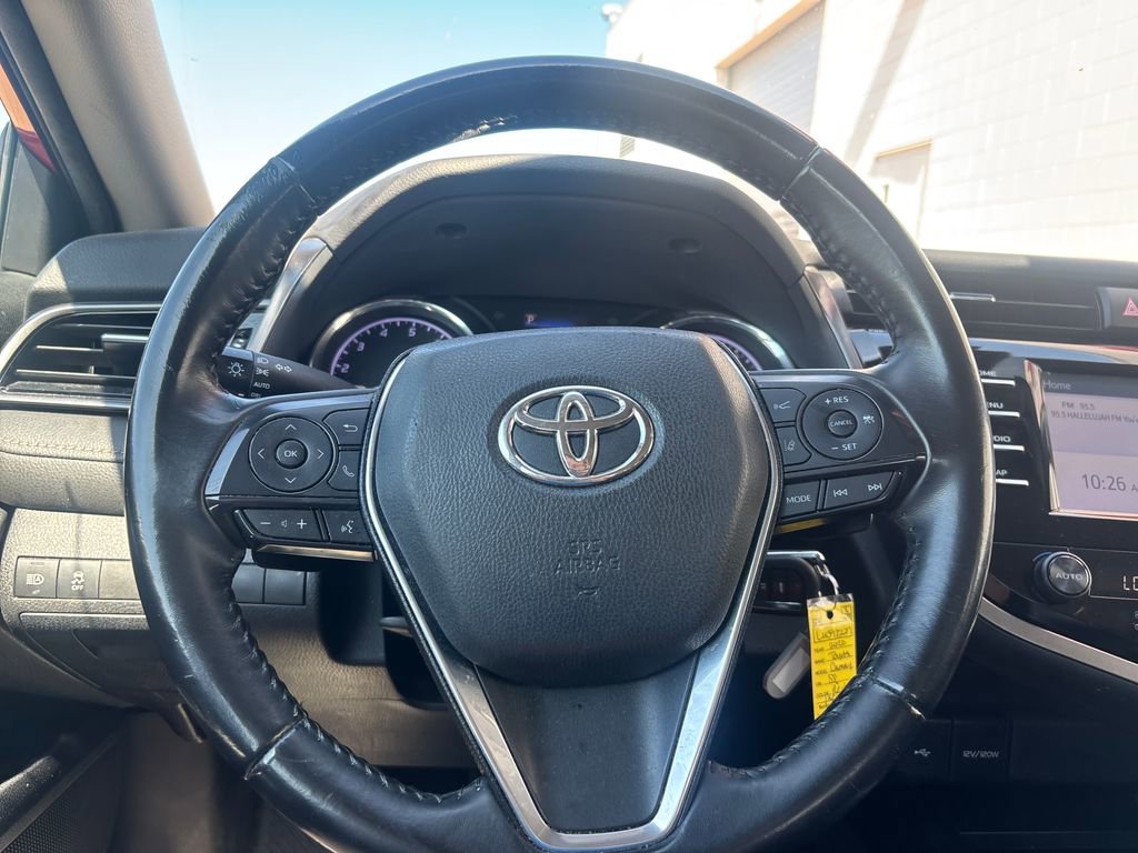 Used 2020 Toyota Camry SE FWD image 18