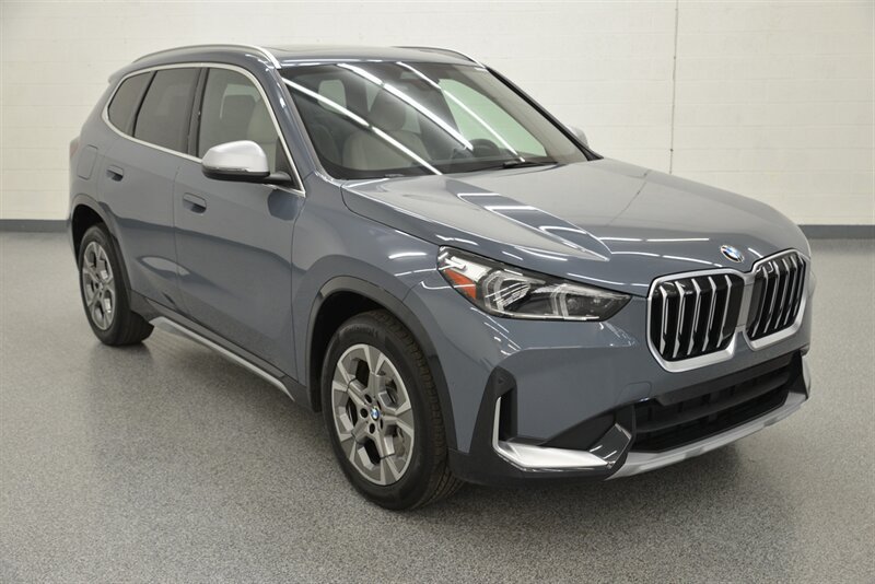 Used 2023 BMW X1 xDrive28i w/ Convenience Package AWD/4WD image 7