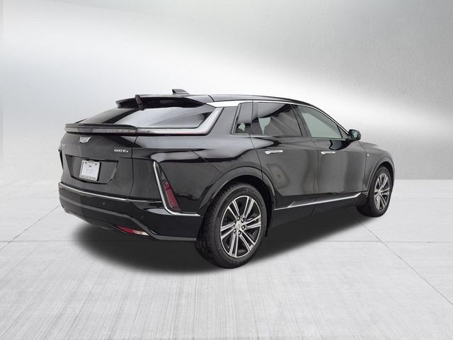 New 2026 Cadillac Lyriq Luxury w/ LPO, Floor Liner Package AWD/4WD image 5