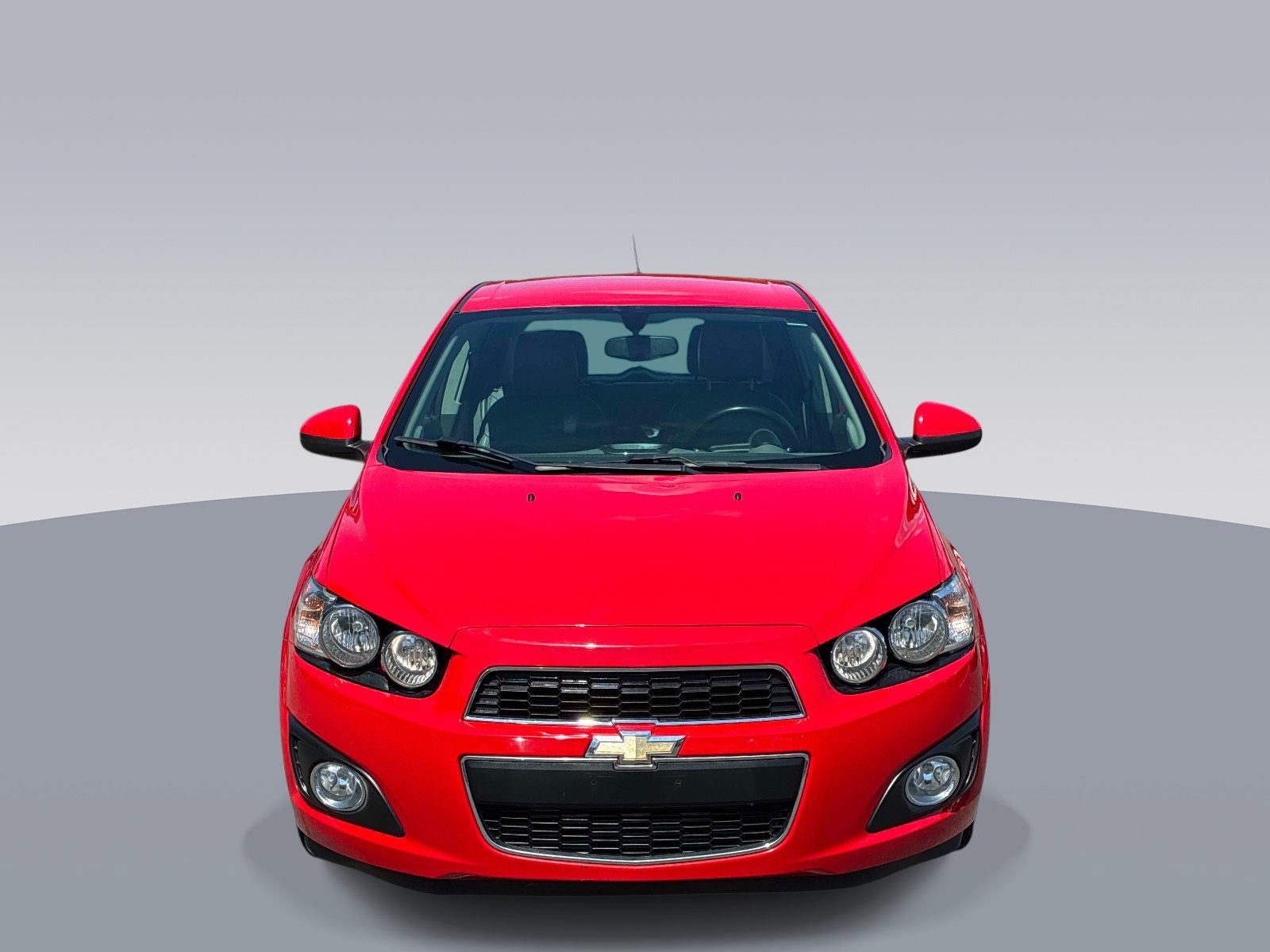 Used 2015 Chevrolet Sonic LTZ FWD image 2