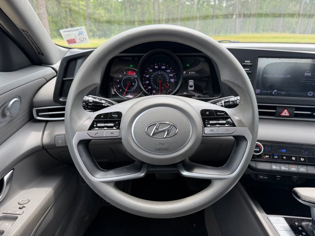 Used 2021 Hyundai Elantra SEL w/ Cargo Package FWD image 15
