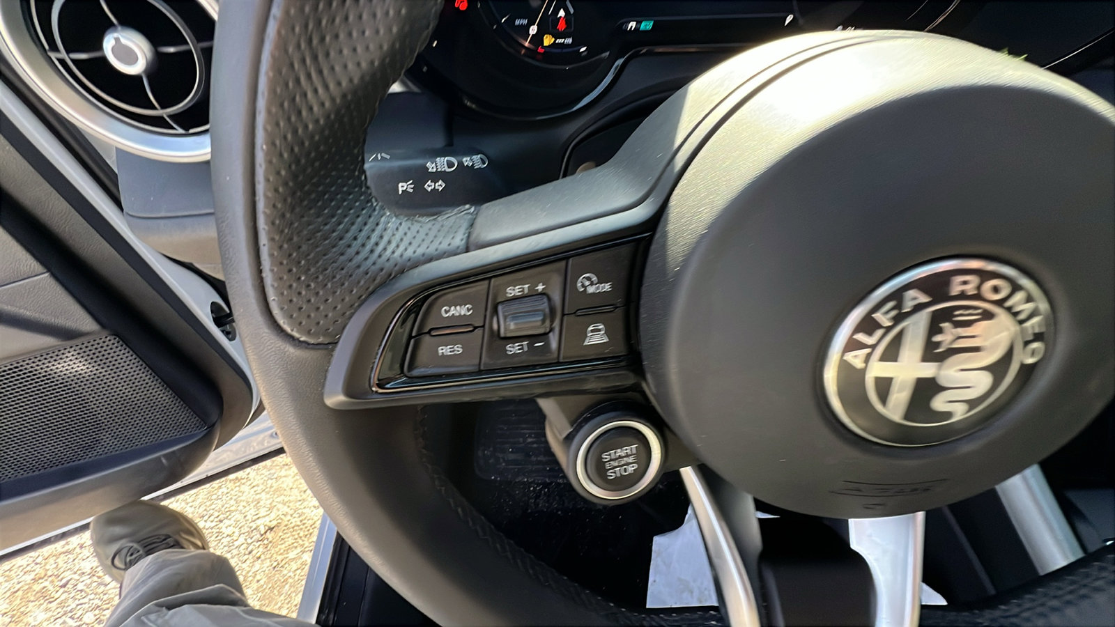 Used 2024 Alfa Romeo Tonale Sprint image 26