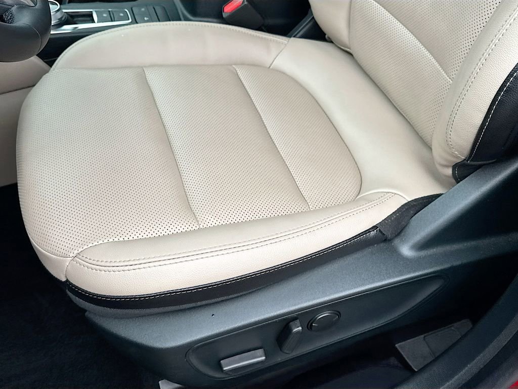 Used 2022 Ford Escape SEL FWD image 23