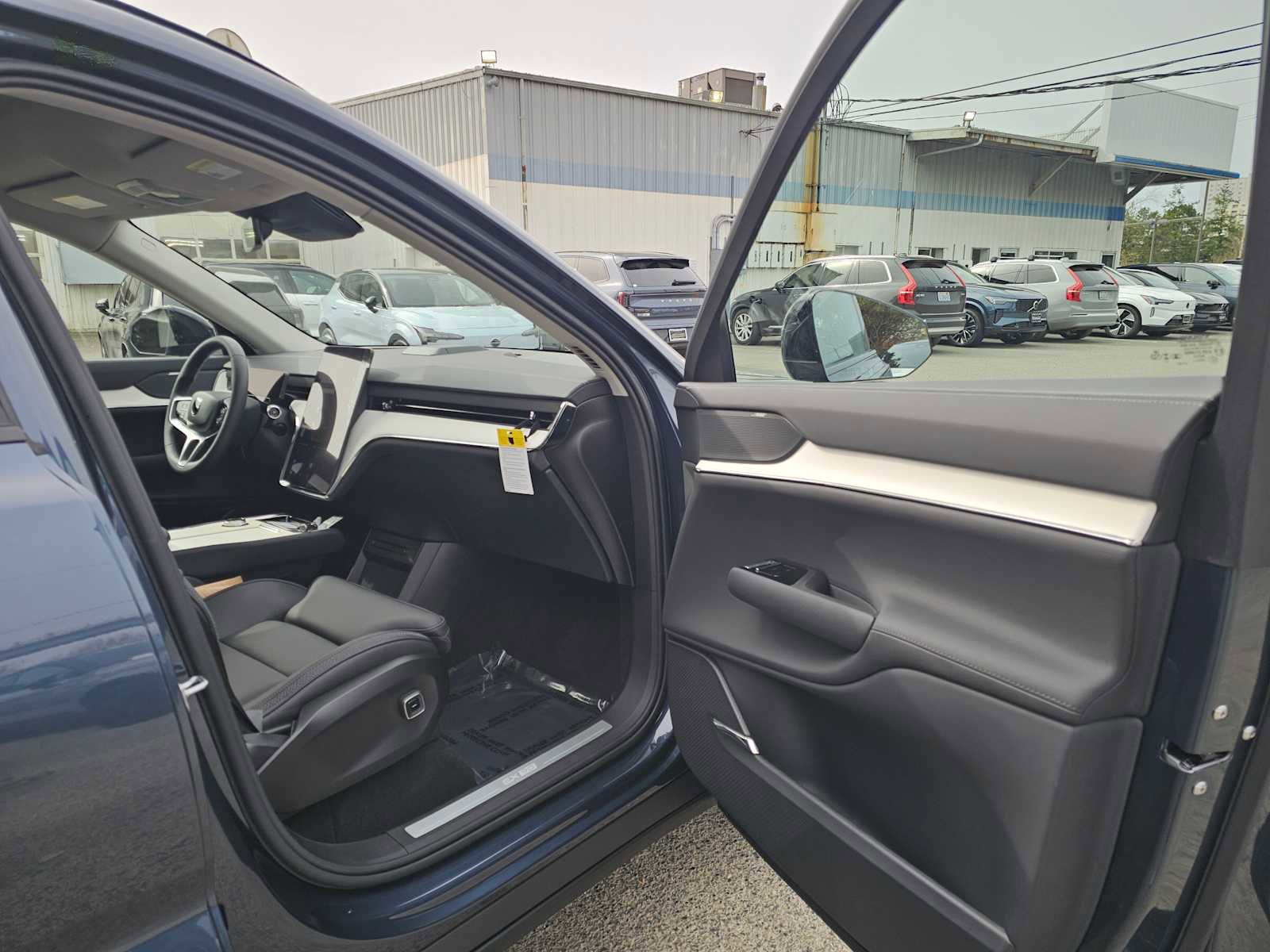 New 2026 Volvo EX90 Ultra image 12