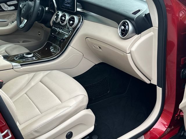 Used 2019 Mercedes-Benz GLC 300 w/ Parking Assistance Package image 13