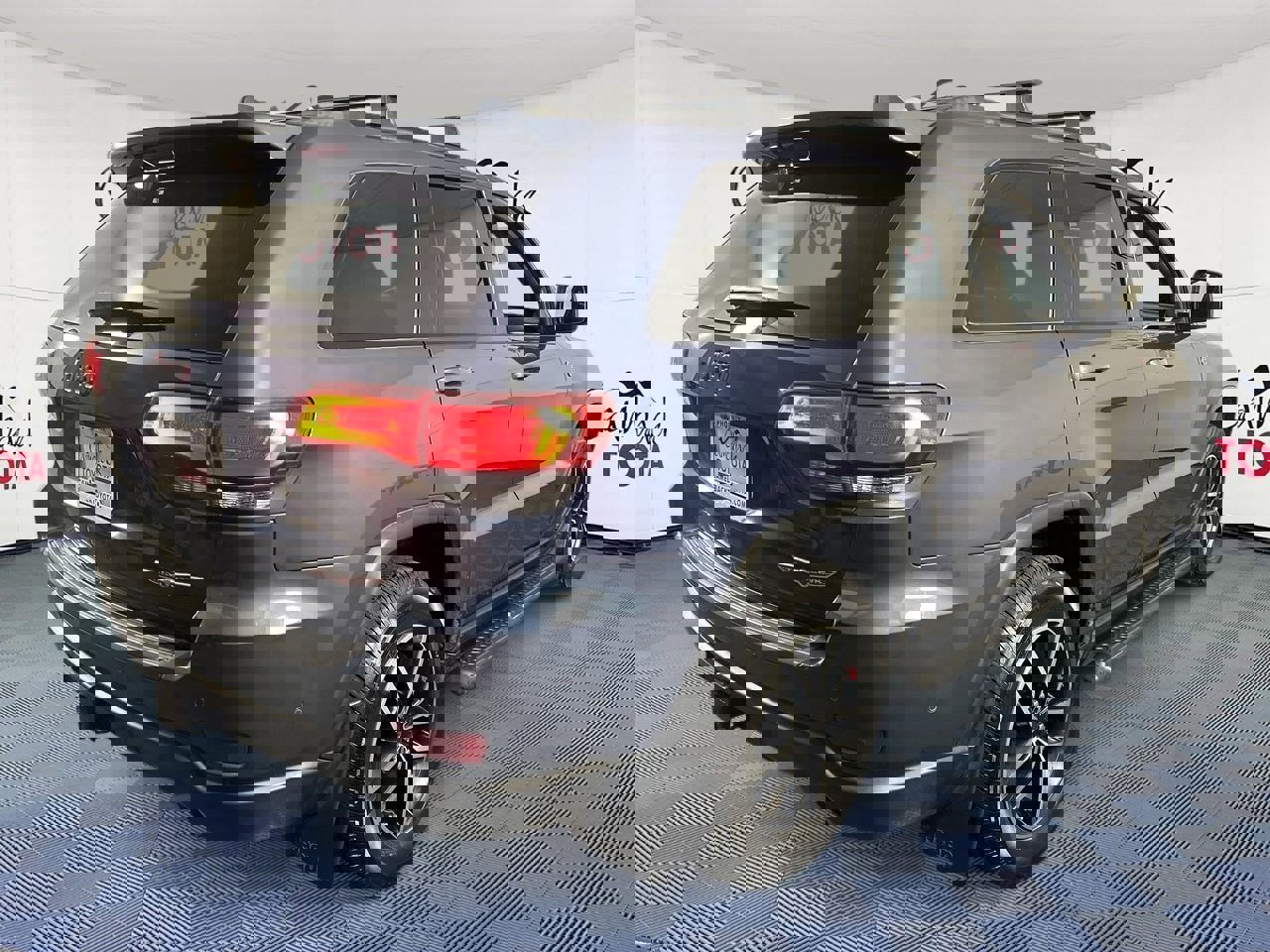 Used 2020 Jeep Grand Cherokee Trailhawk w/ Interior Metal Package image 7