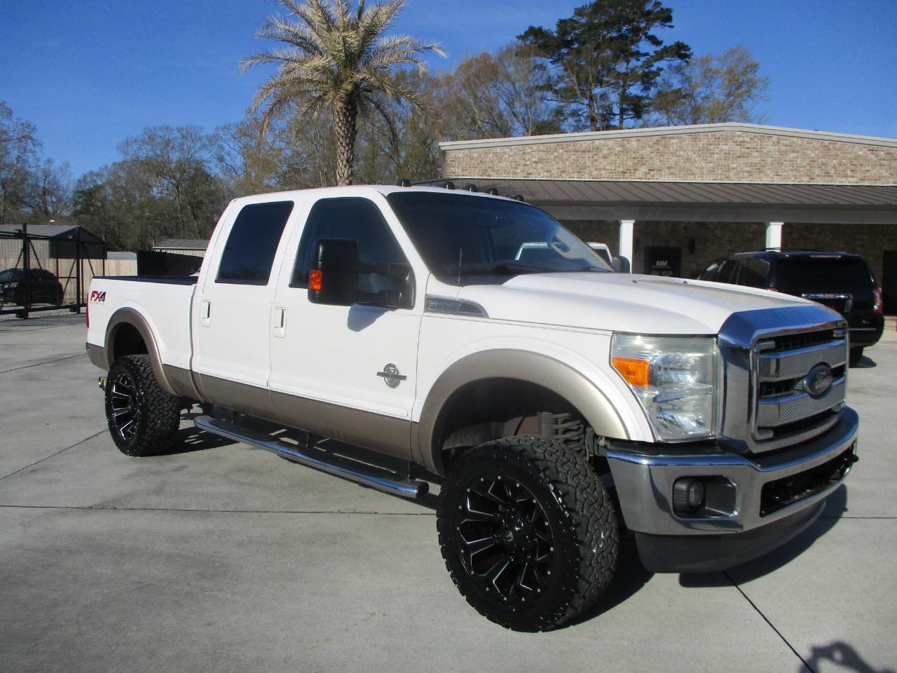 Used 2013 Ford F350 Lariat w/ FX4 Off Road Pkg image 19