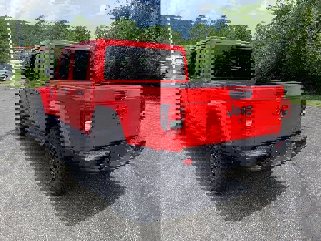 New 2025 Jeep Gladiator Sport image 6