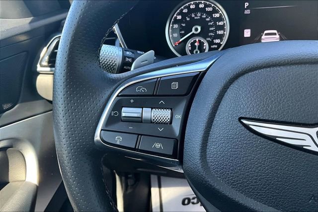 Used 2025 Genesis G70 2.5T image 12