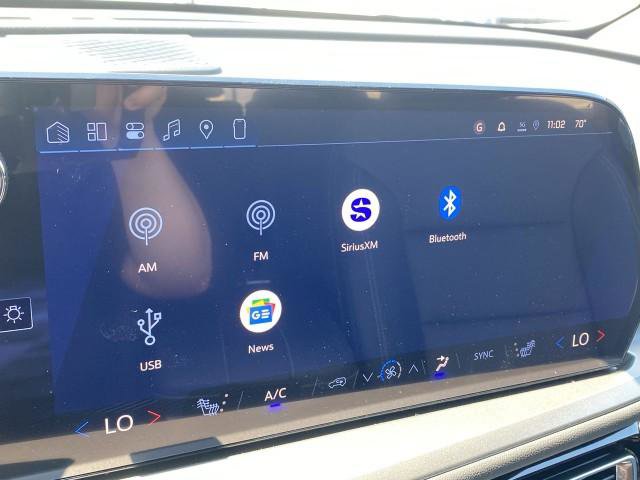 New 2026 Chevrolet Traverse LT w/ Enhanced Driving Package image 13