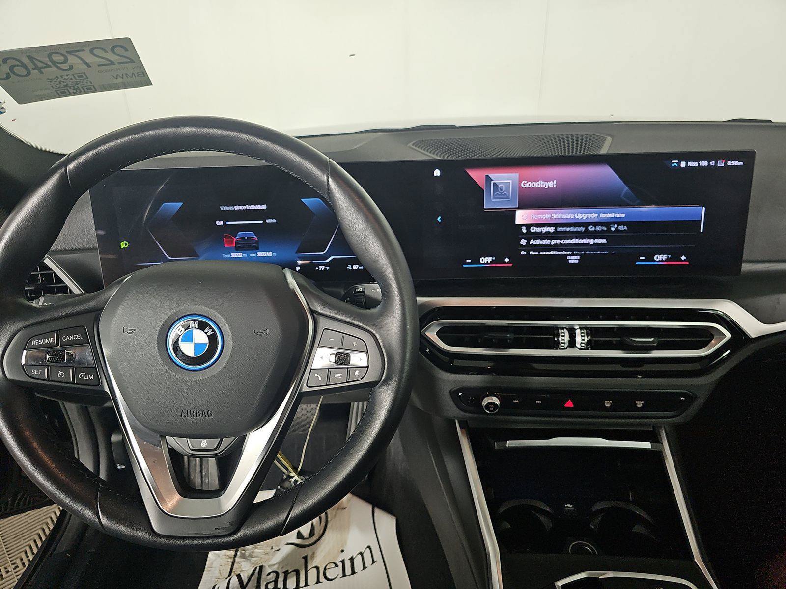 Used 2023 BMW i4 eDrive35 w/ Premium Package RWD image 8