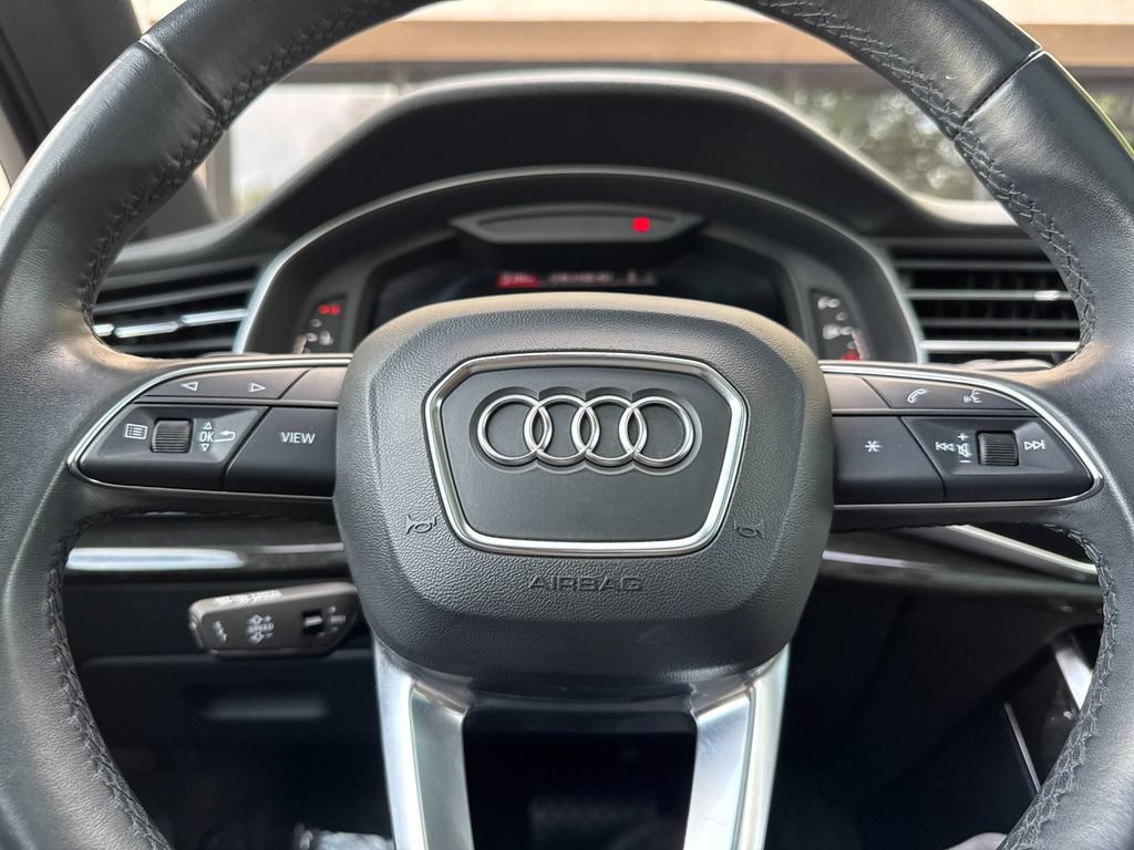 Used 2023 Audi Q7 2.0T Premium Plus AWD/4WD image 28