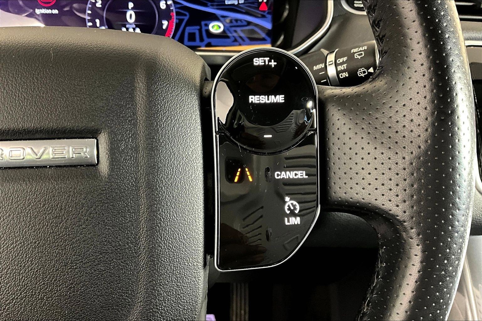 Used 2021 Land Rover Range Rover Sport SE image 13
