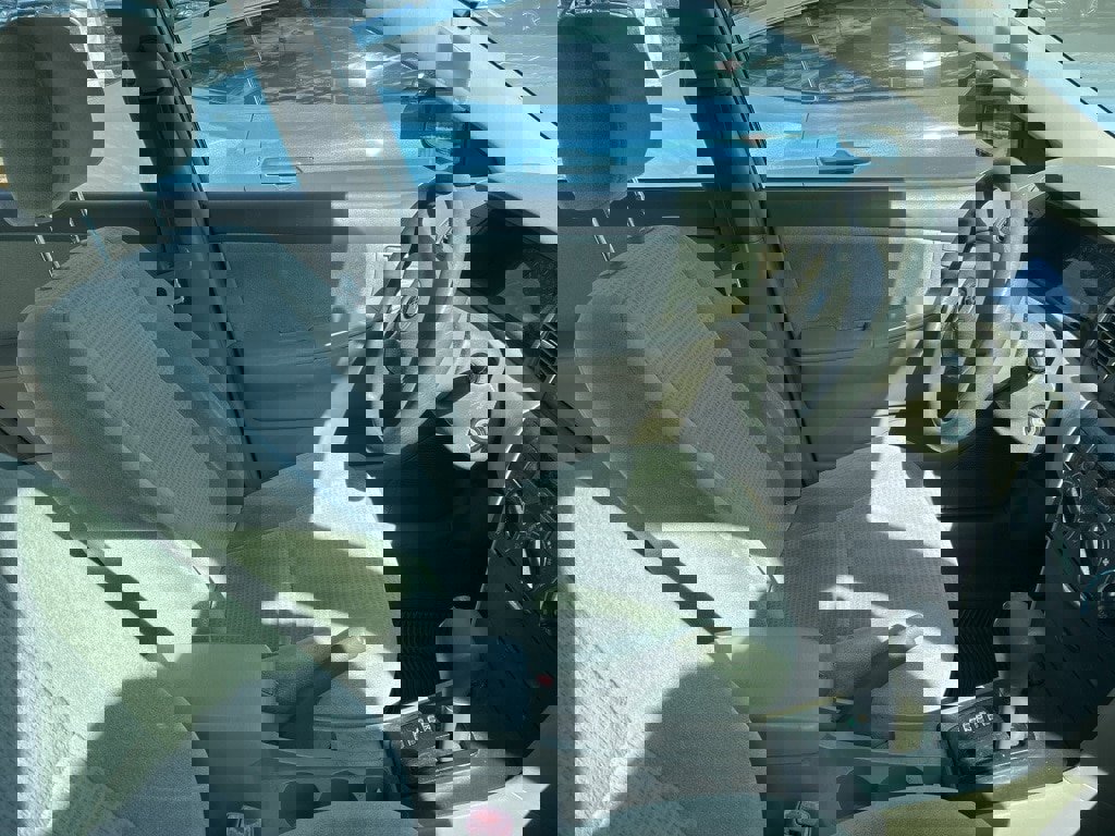 Used 2006 Toyota Corolla CE image 3